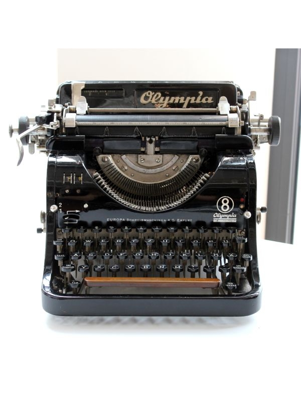 Olympia Macchina da scrivere, anno 1934 - Vecchio e bello